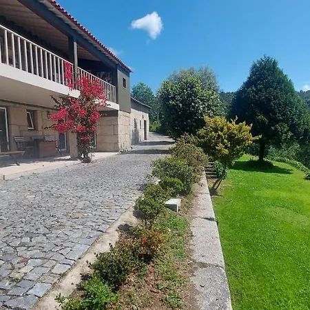 Casas Da Tapada Briteiros Casa Cortes بيت للعطل *